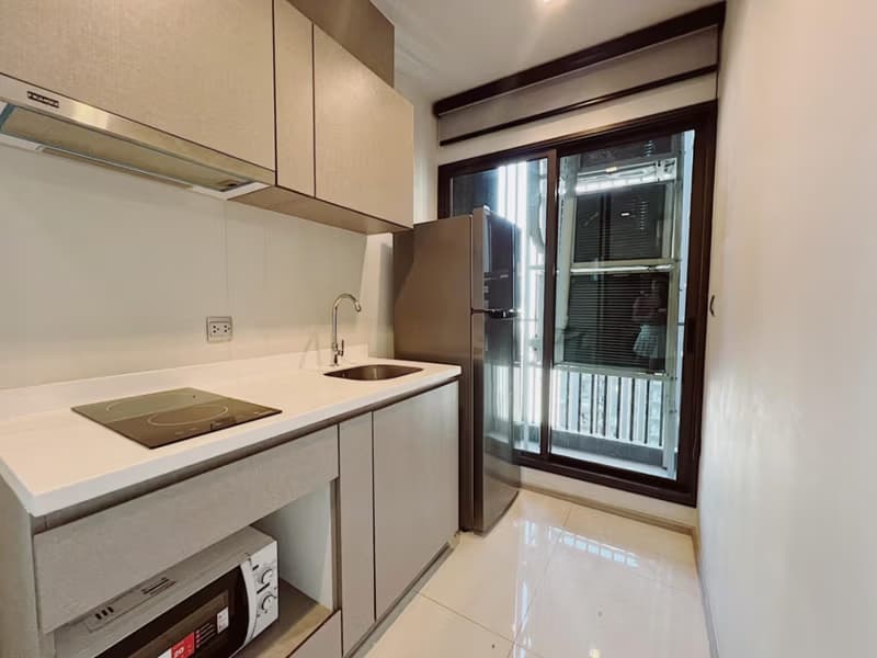 Condo for Rent at Life Asoke - Rama 9