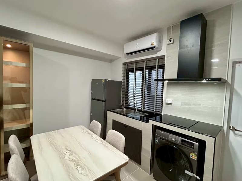 3 Bed Townhouse for Rent in Bang Phli