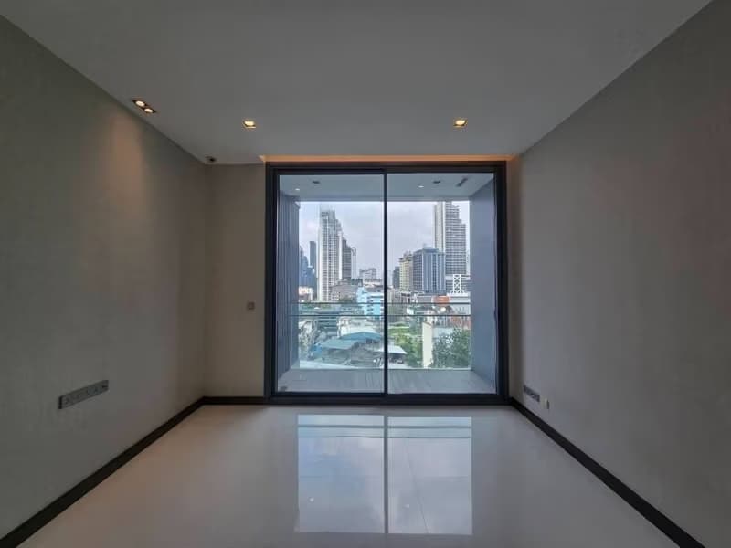 2 Bed Condo for Sale in Khlong Toei