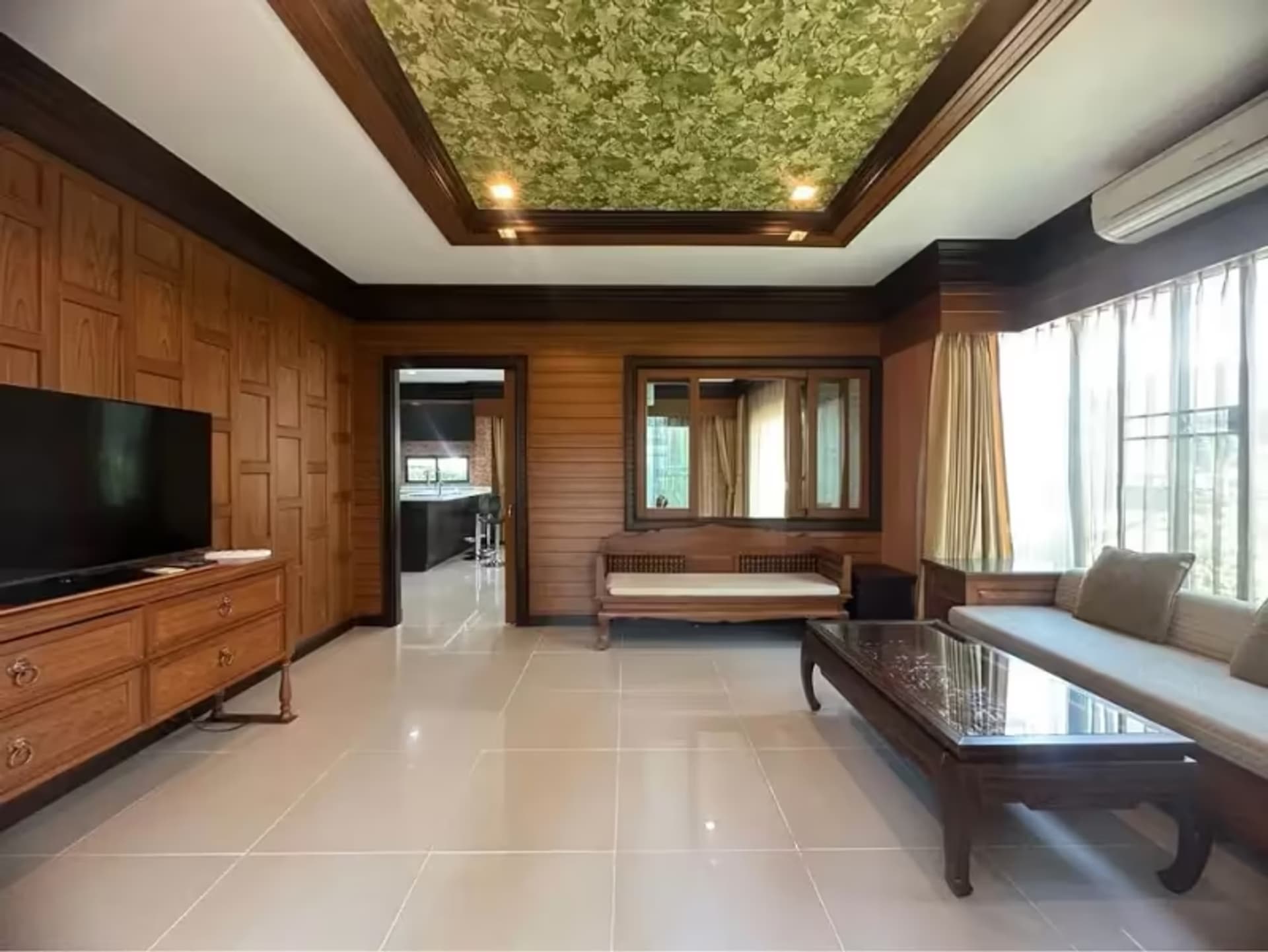 4 Bedroom House - Image 15