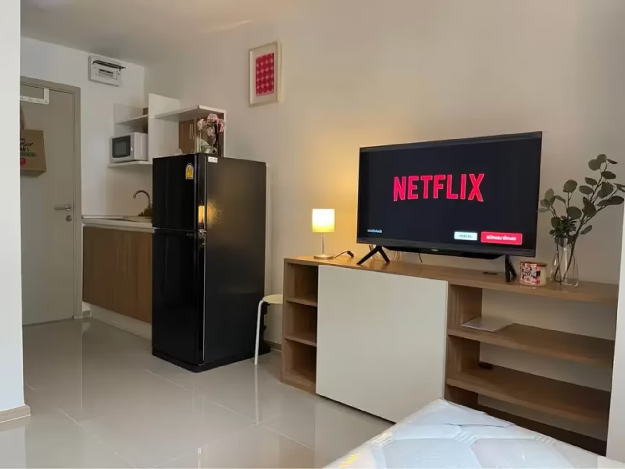 Studio for Rent in Phra Khanong - Image 3