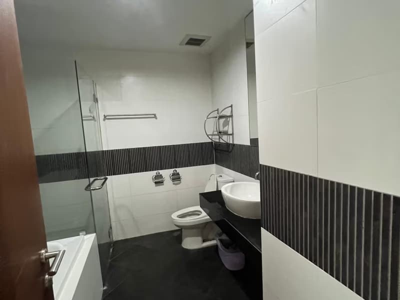 Condo for Rent, Sale at Urbana Sathon