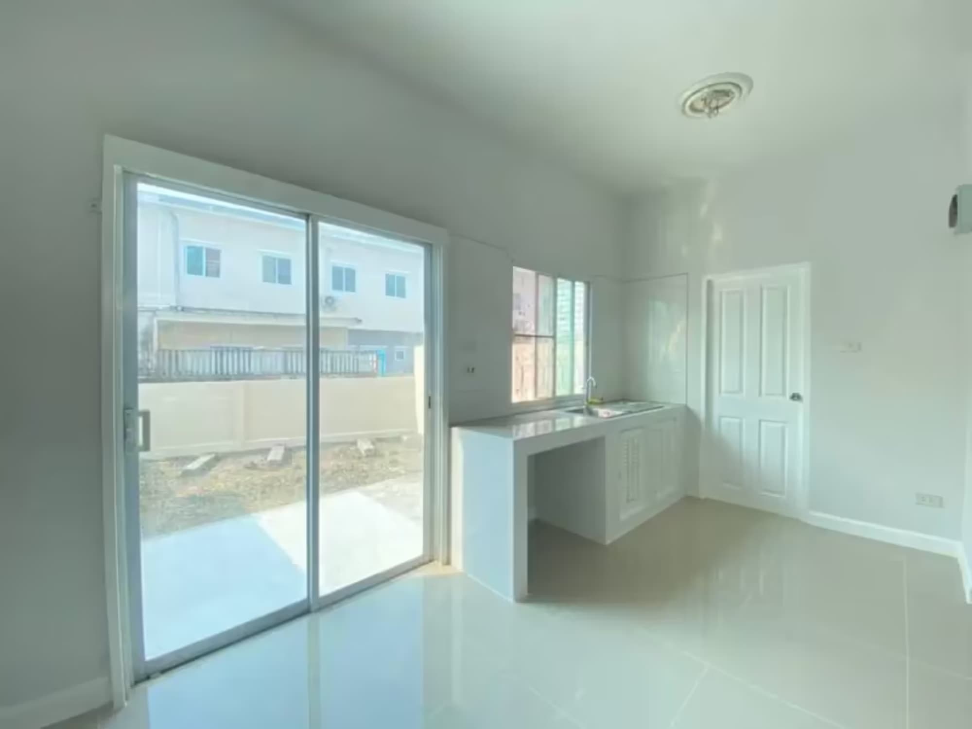 3 Bedroom House - Image 9