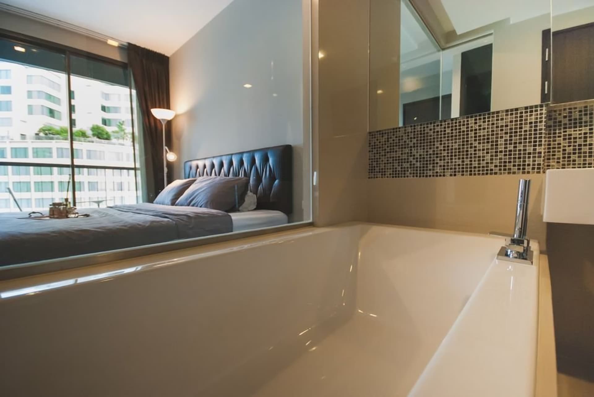 Condo for Rent at Rhythm Sukhumvit 44/1 - Image 8
