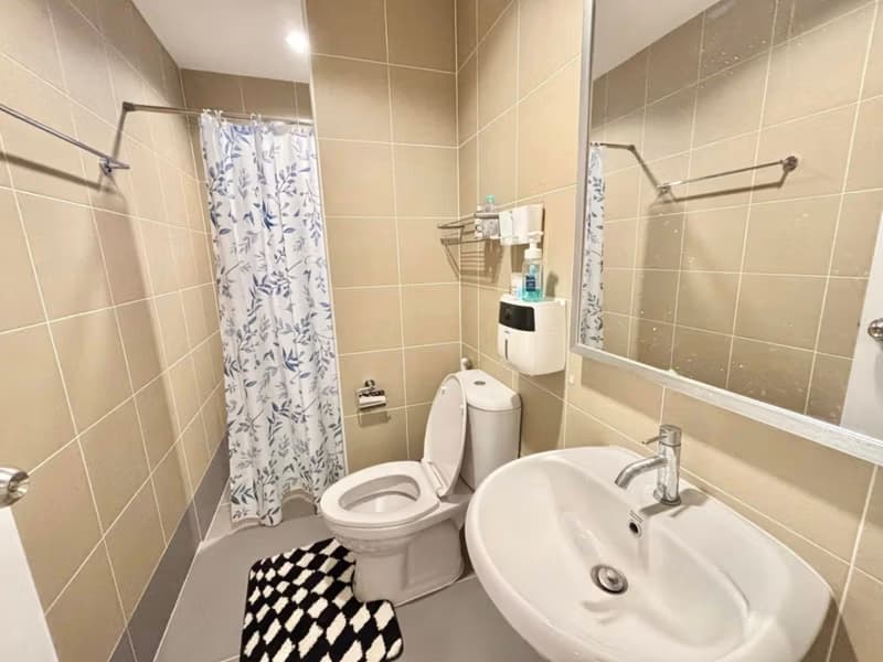 4 Bed House for Rent in Saraphi