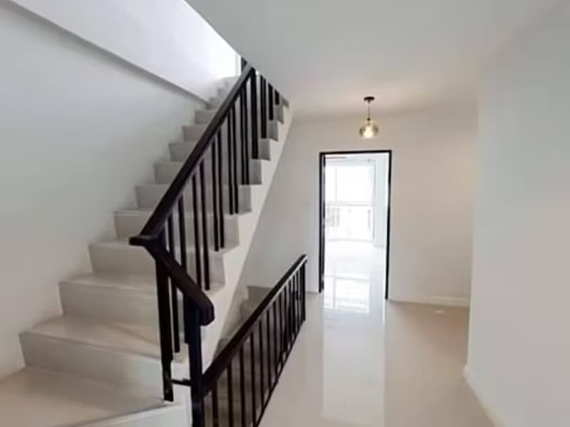Townhouse for Rent in Watthana