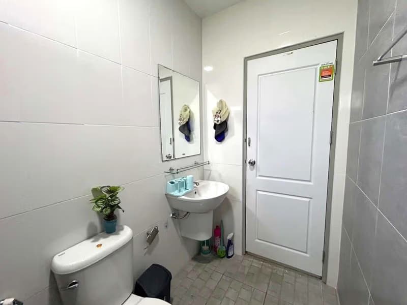 3 Bed House for Rent in Saraphi District