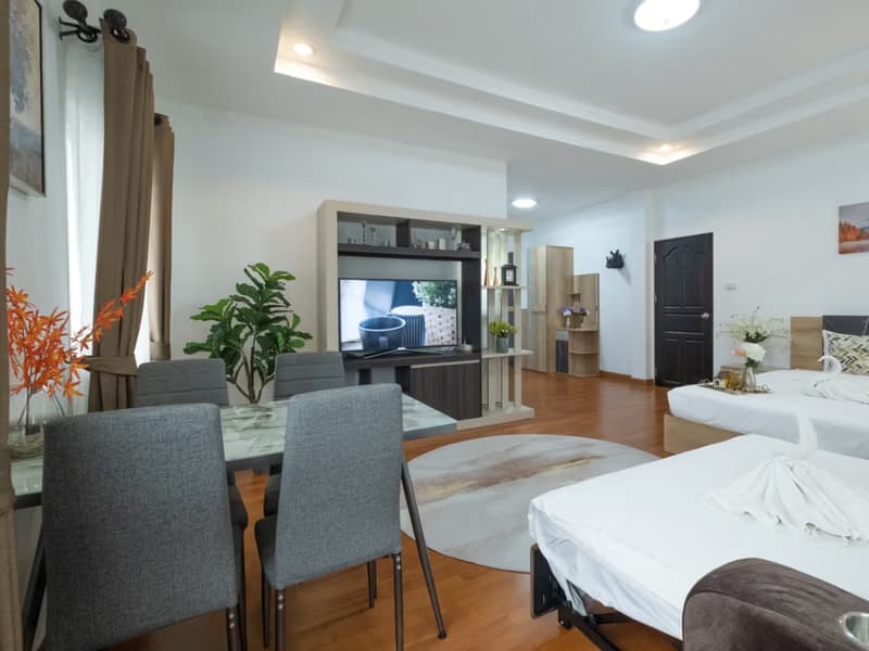 4 Bed House for Rent in Mueang Chiang Mai
