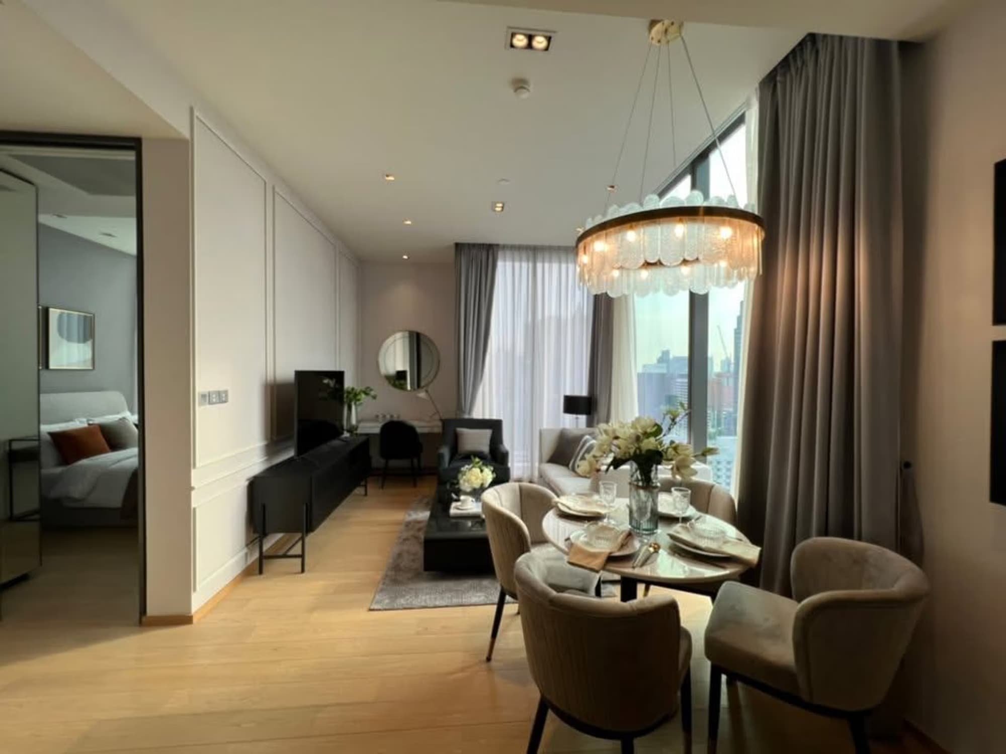 Condo for Rent at 28 Chidlom by SC Asset - Image 2