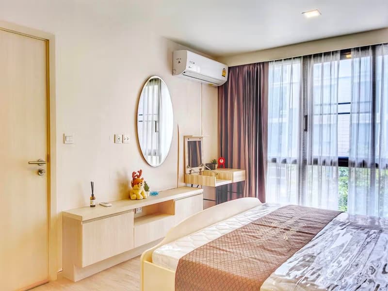 2 Bed Condo for Rent and Sale  Near Thailand Cultural Centre MRT