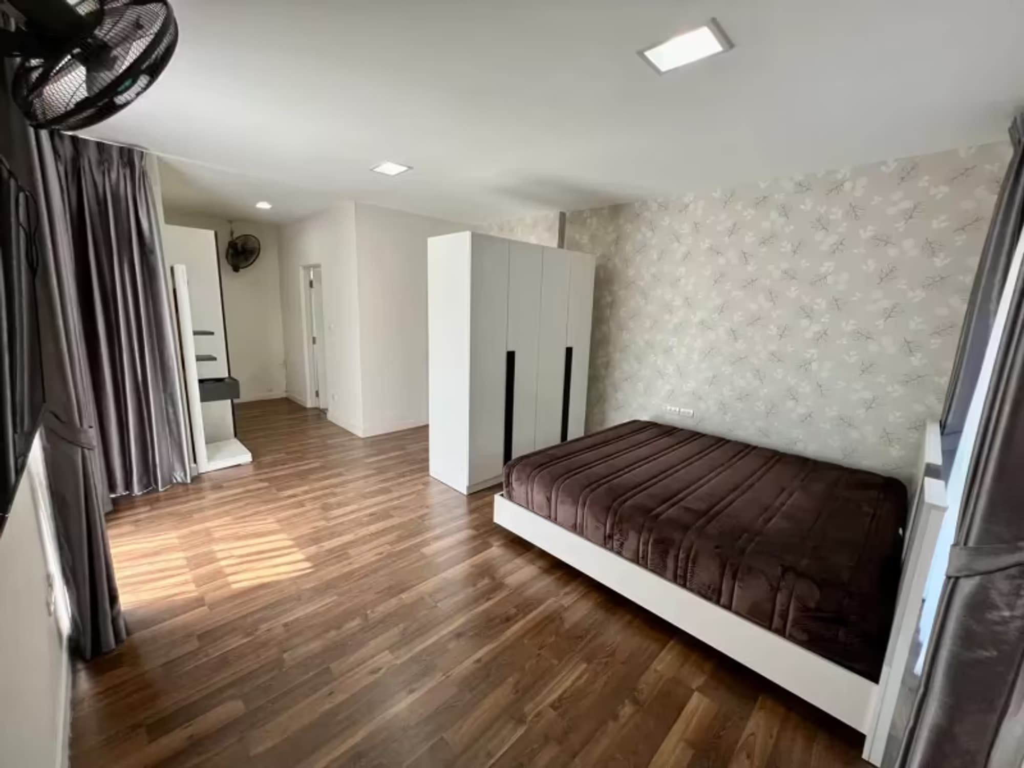3 Bedroom House - Image 19