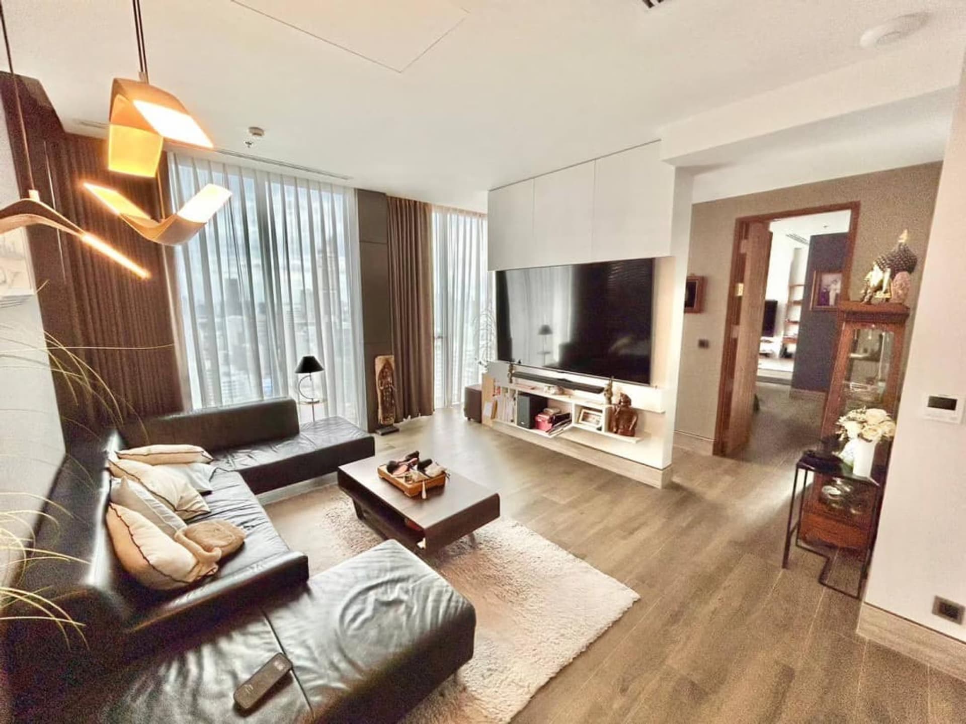 4 Bed Condo for Sale  Near Phetchaburi MRT - Image 1