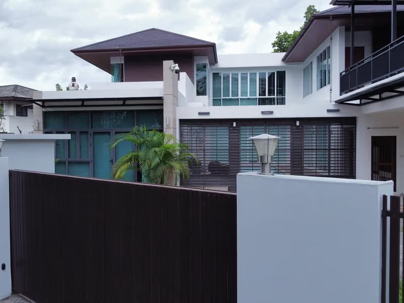 4 Bed House for Rent and Sale in Mueang Chiang Mai