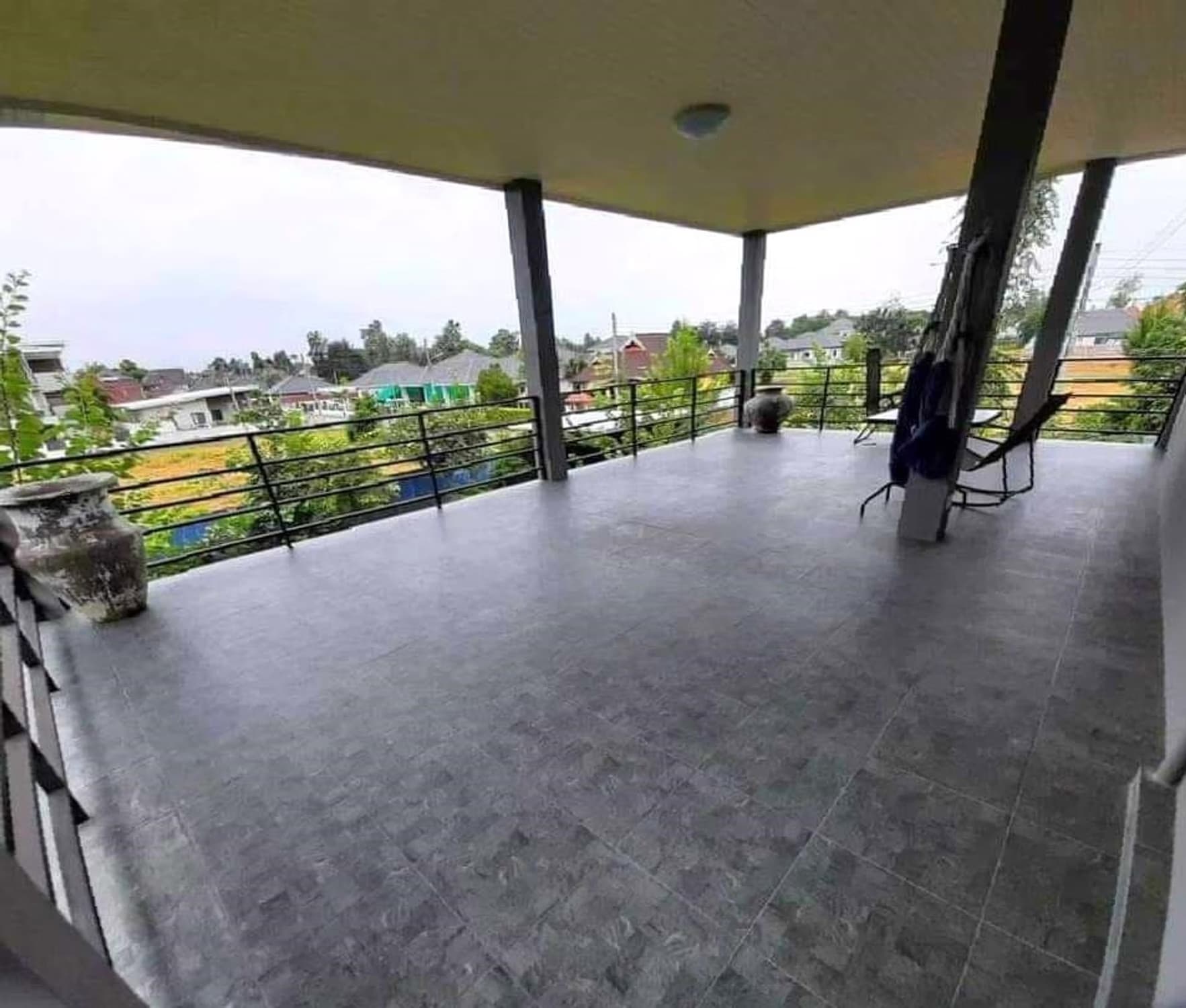 3 Bed House for Rent in Hang Dong - Image 7