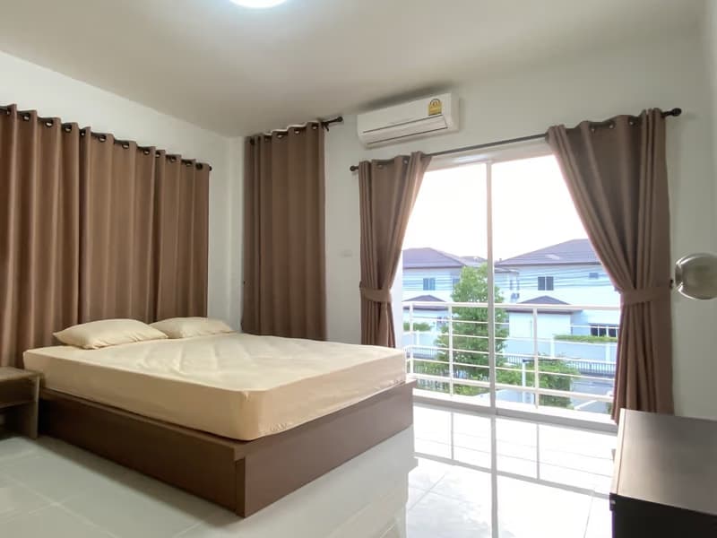 2 Bed Townhouse for Rent in Doi Saket District