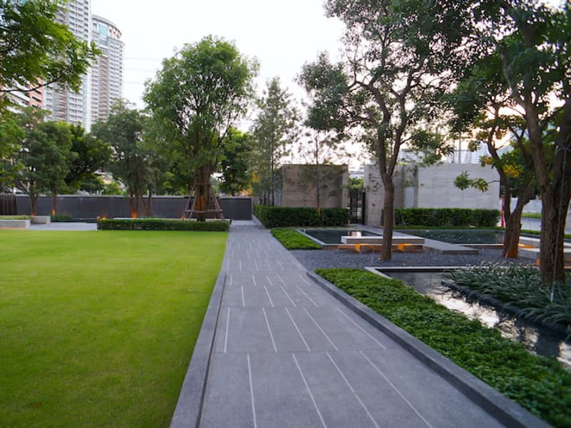 Condo for Rent at Nara 9
