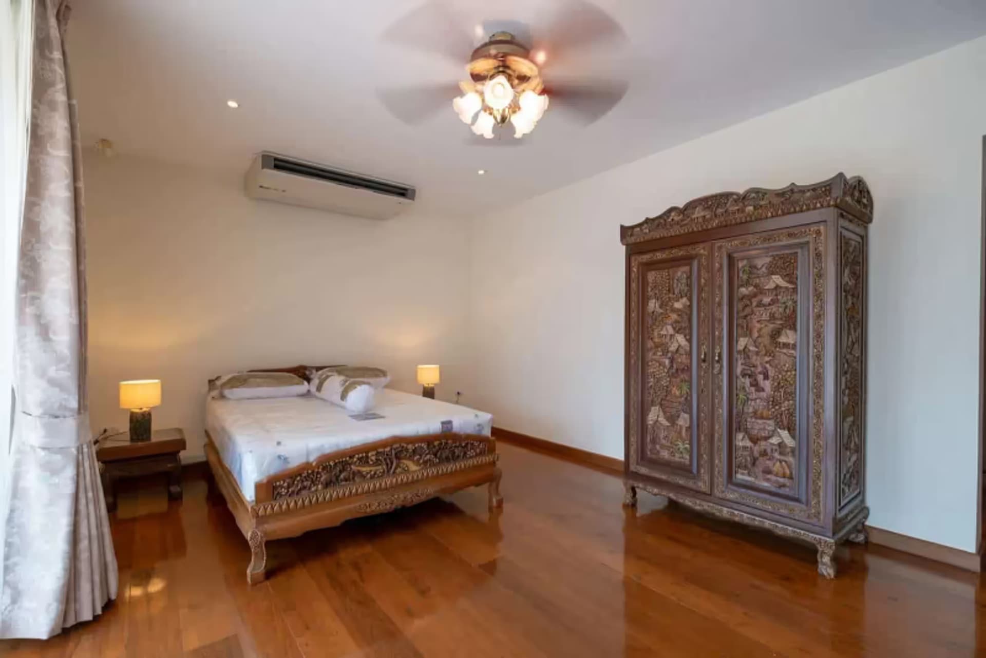 5 Bedroom House - Image 2
