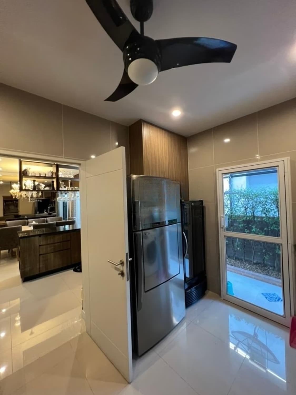 4 Bed House for Rent in Prawet - Image 5