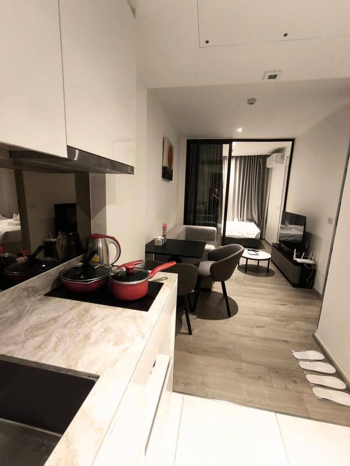 2 Bed Condo for Rent in Watthana - Image 5