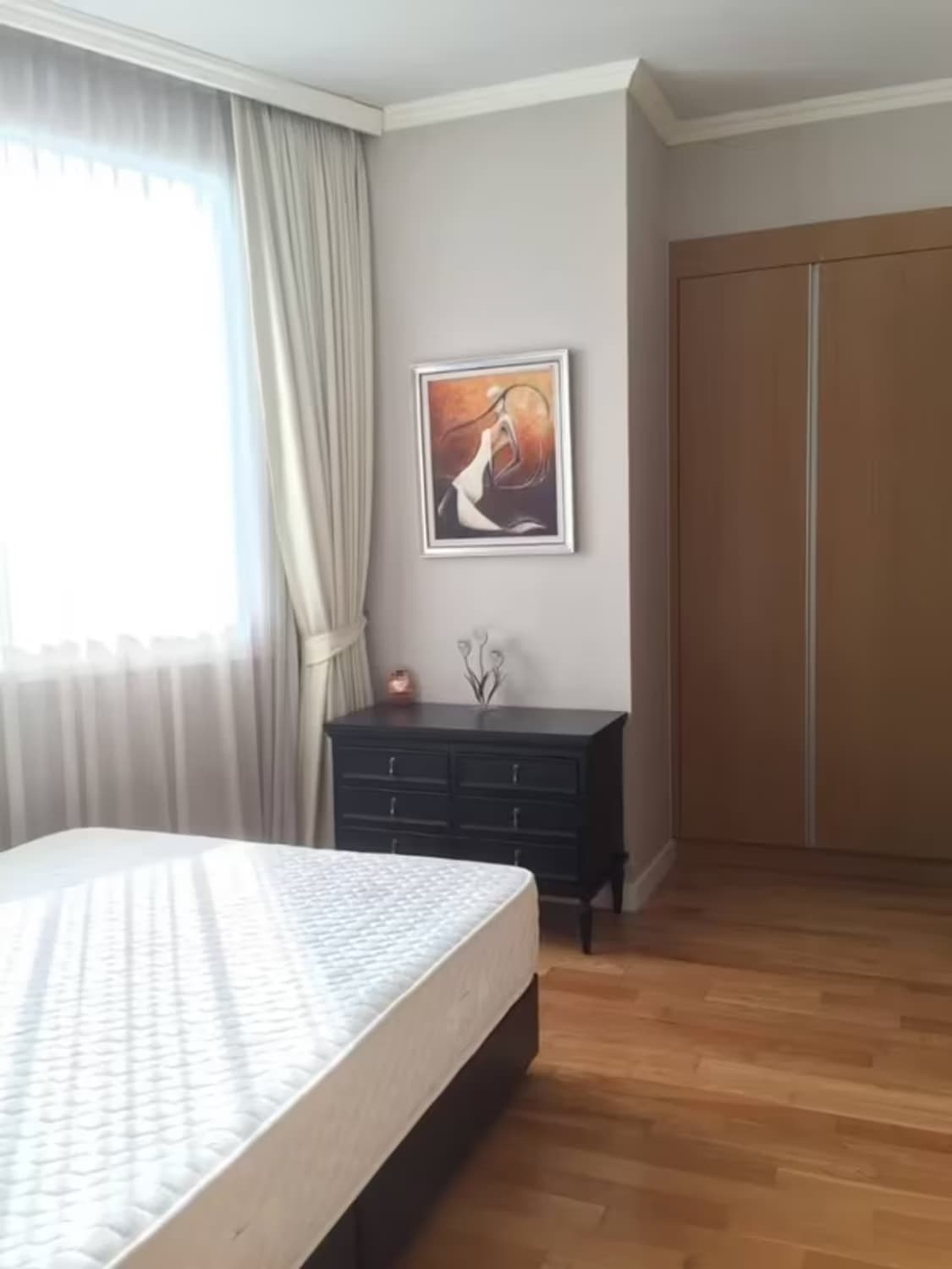 Condo for Rent at Millennium Residence - Image 5