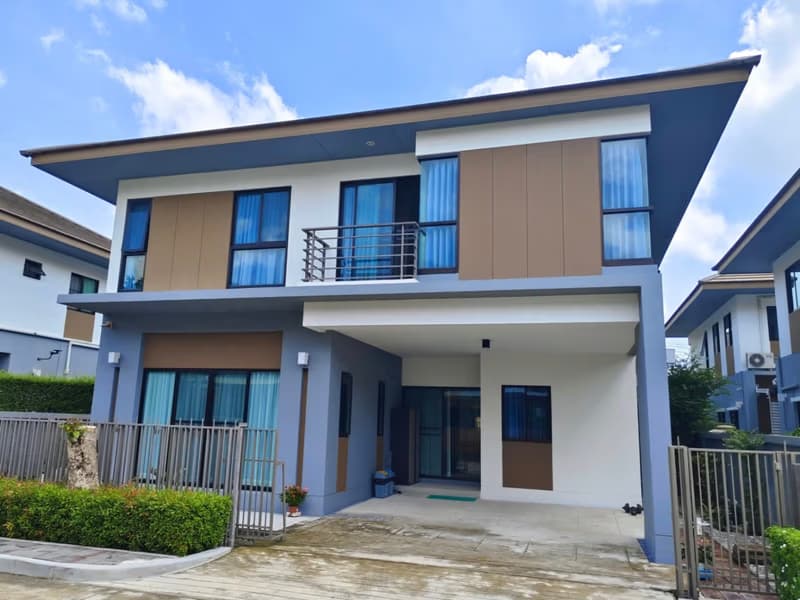5 Bed House for Rent in Prawet