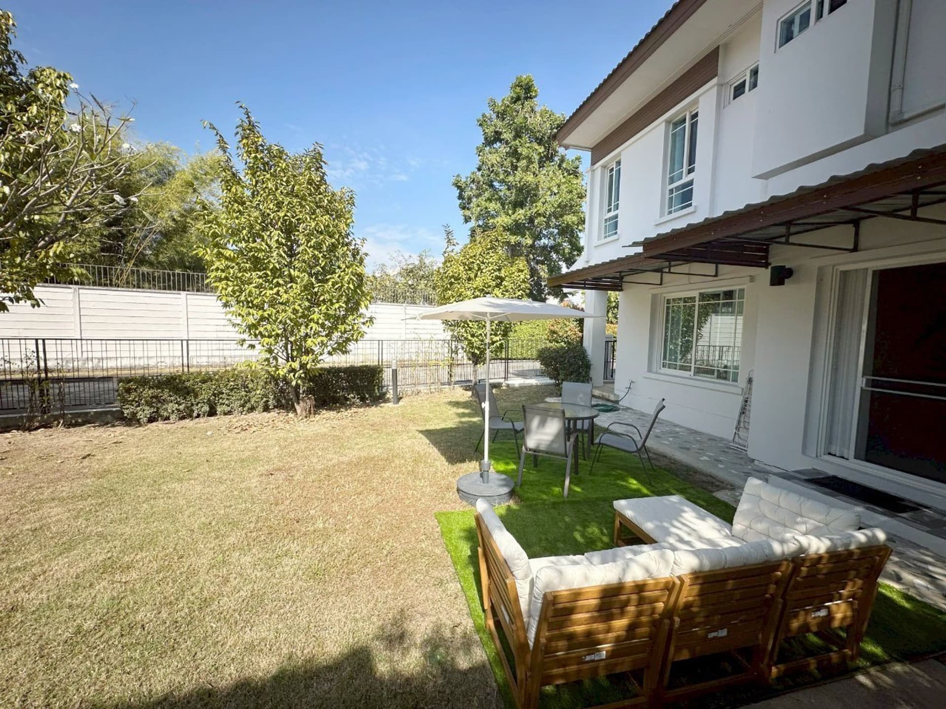 3 Bed House for Rent in San Kamphaeng - Image 3