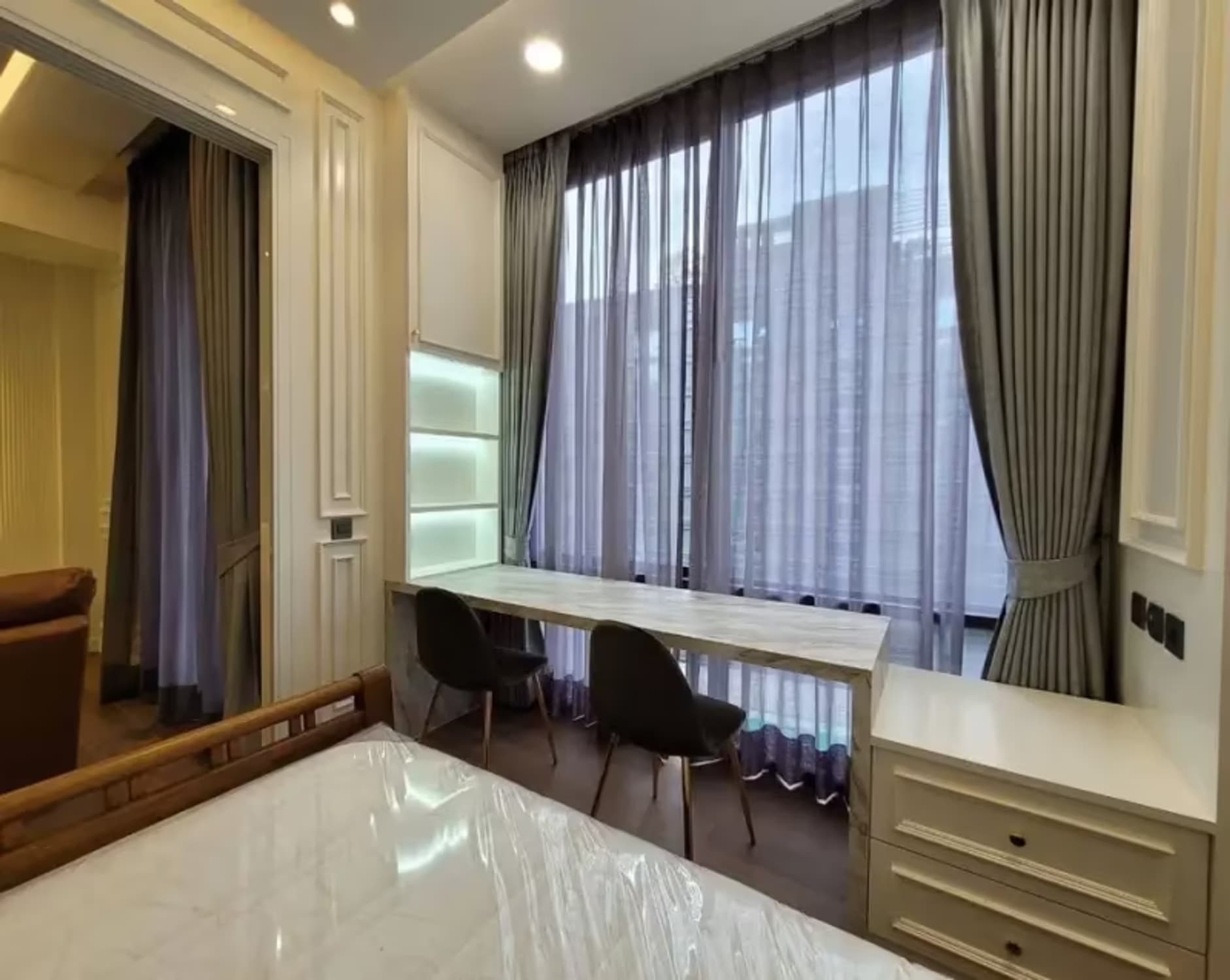1 Bedroom Condo - Image 8