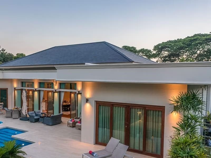 Luxury Single-Story Pool Villa