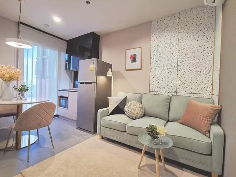 1 Bedroom Condo