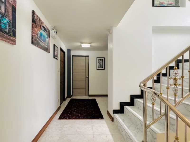 6 Bed House for Sale in Mueang Chiang Mai