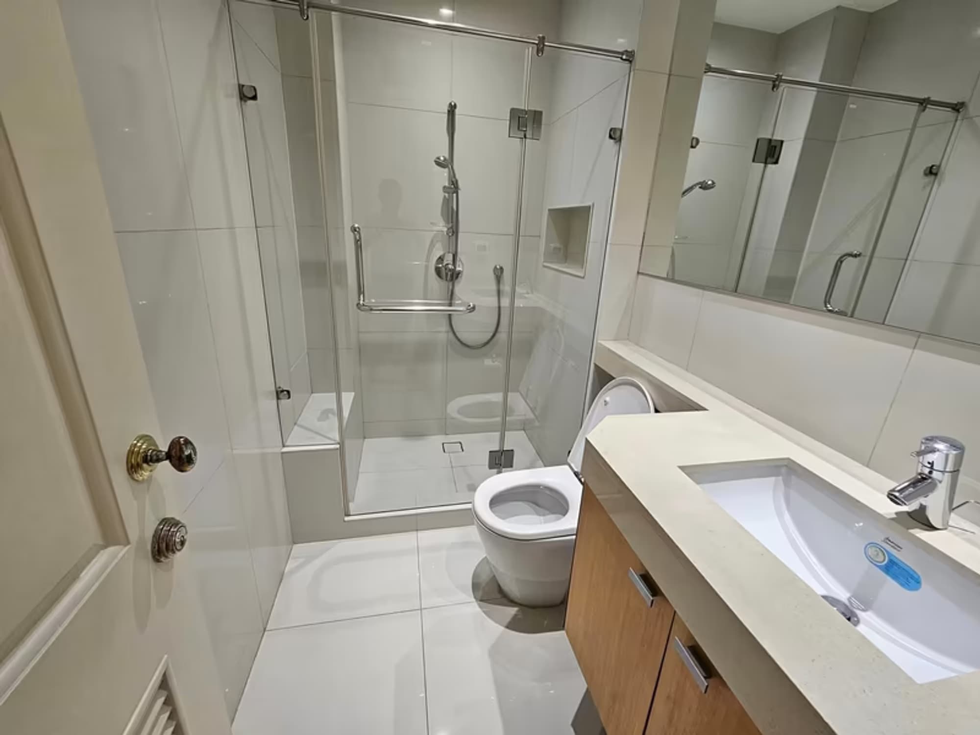Condo for Rent, Sale at Athenee Residence - Image 4