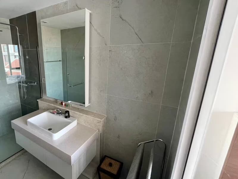 2 Bed Condo for Sale in undefined