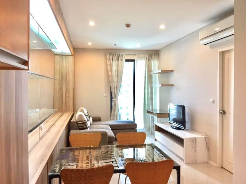 Condo for Rent at Villa Asoke Condominium