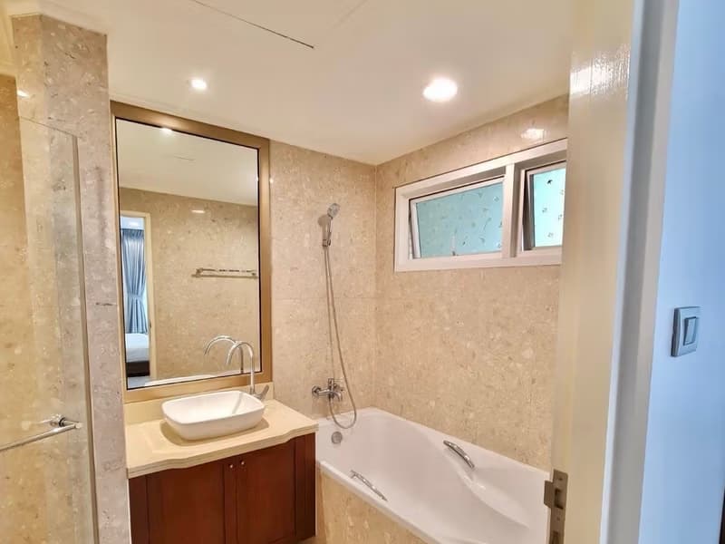 3 Bed Condo for Rent in Pathum Wan