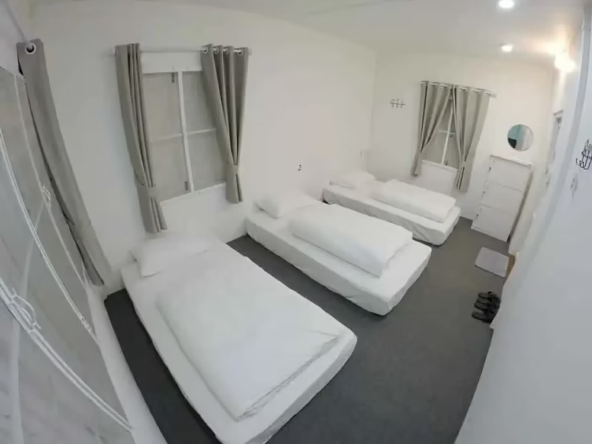 5 Bedroom House - Image 10