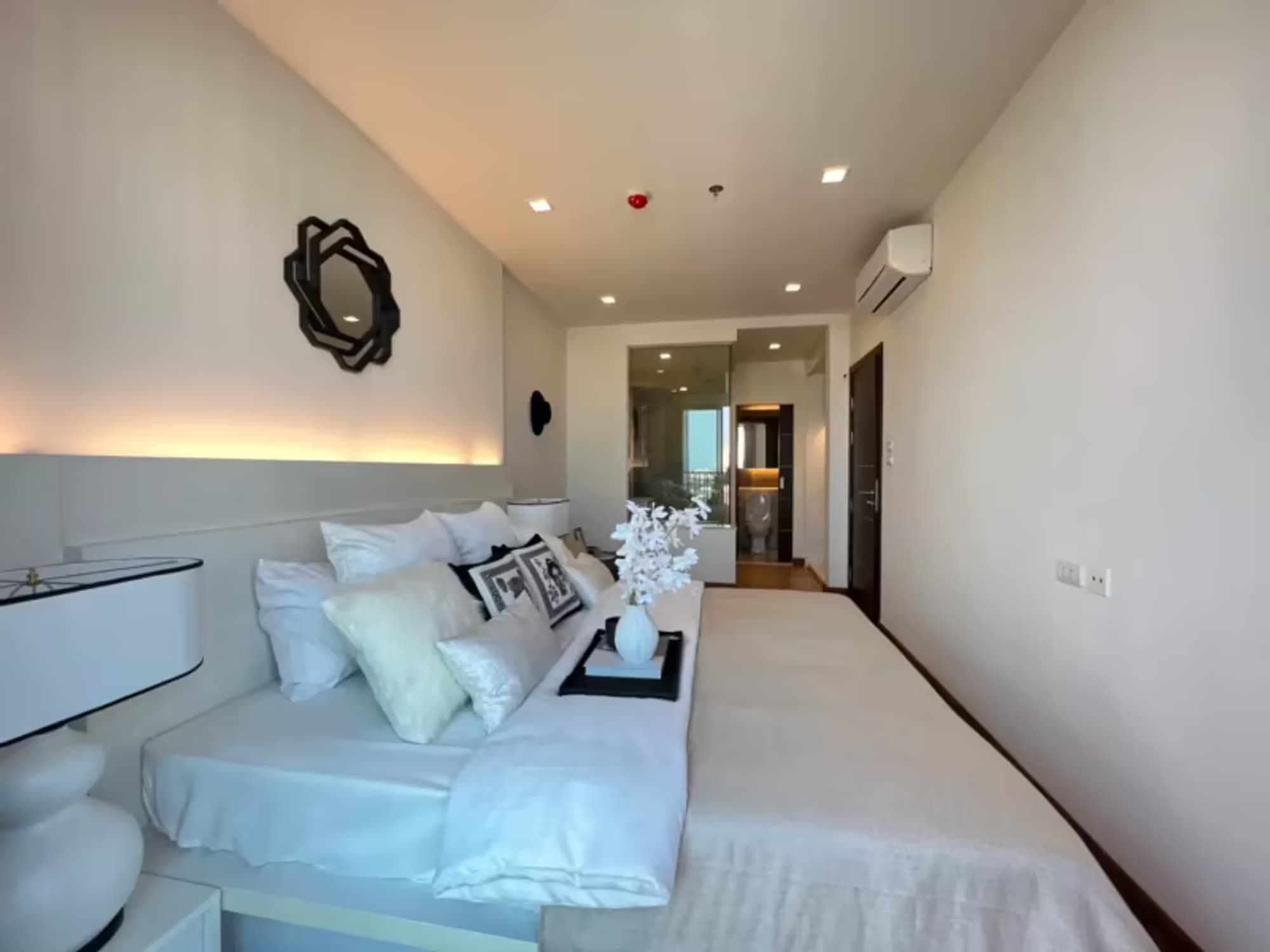1 Bedroom Condo - Image 6