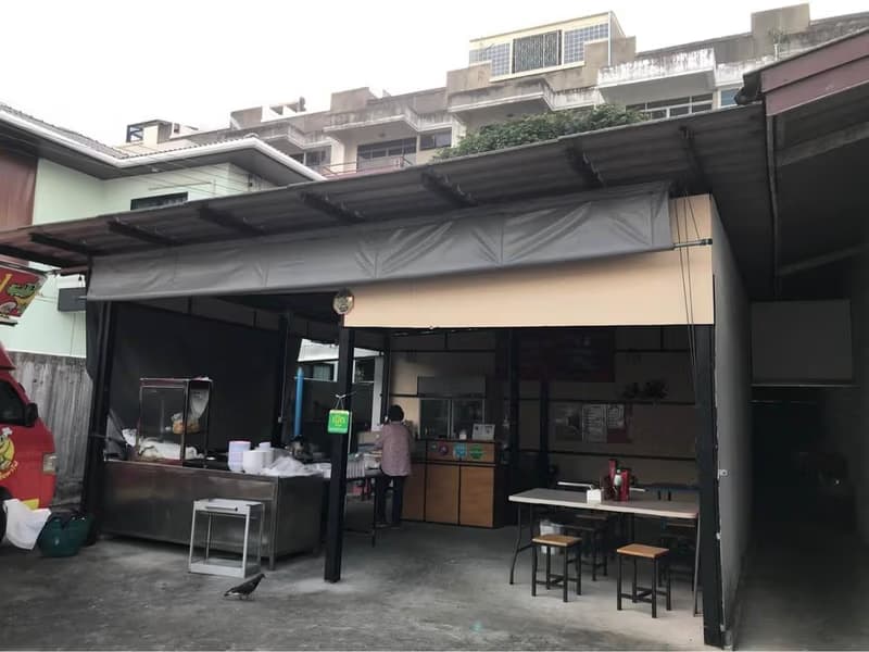 4 Bed Commercial for Rent in Suan Luang