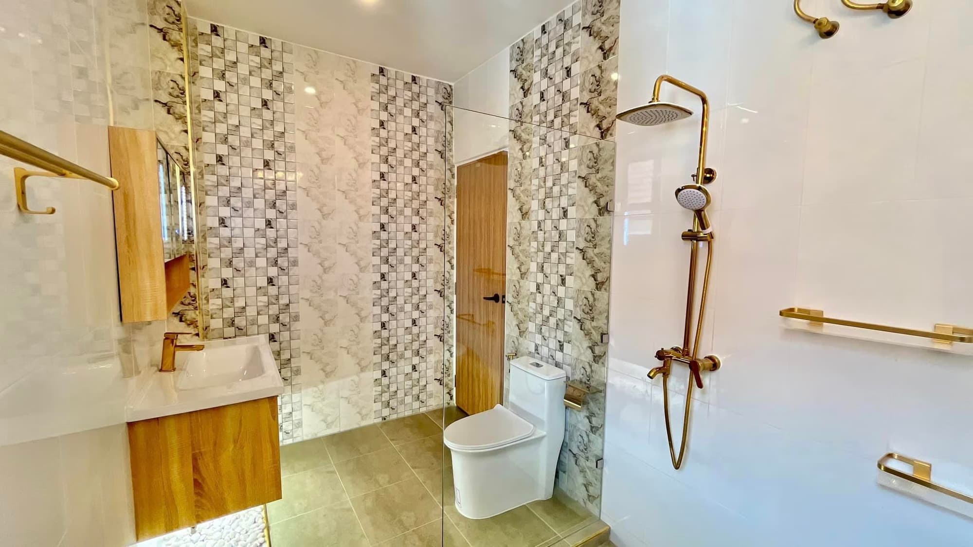House for Sale at Phimuk 1 - Image 16