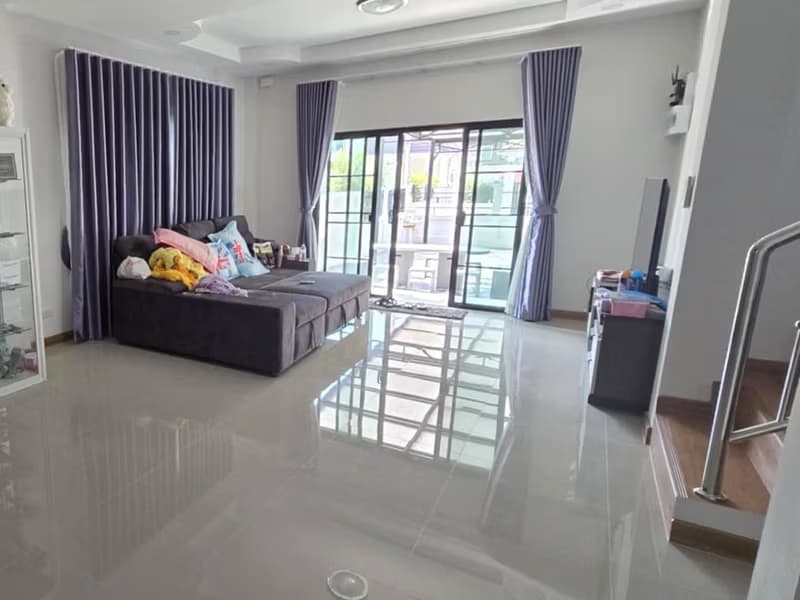 4 Bed House for Rent in Mueang Chiang Mai