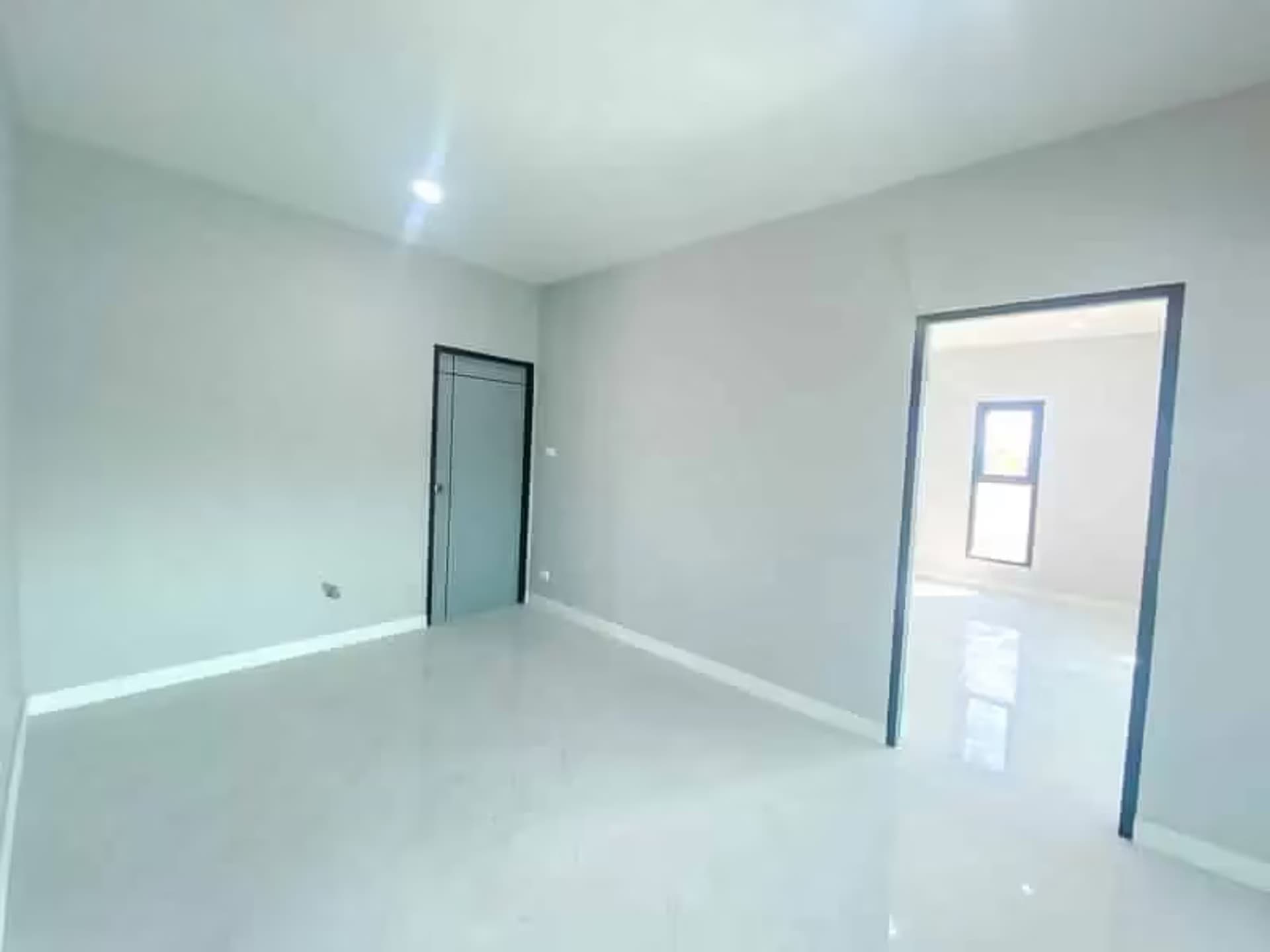 4 Bedroom House - Image 16
