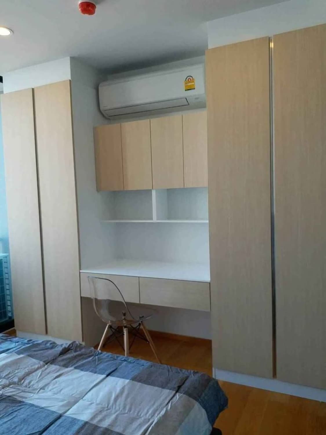1 Bed Condo for Rent and Sale  Near Surasak BTS - Image 5