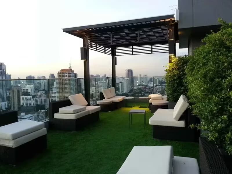 1 Bedroom Condo