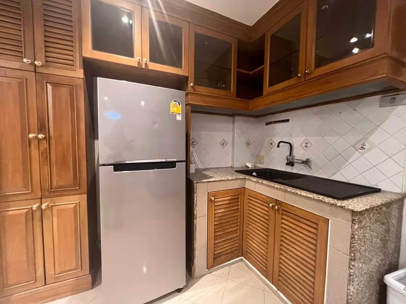 3 Bed Townhouse for Rent in Phra Khanong