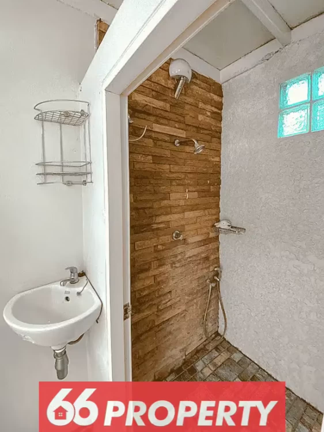 3 Bedroom House - Image 7