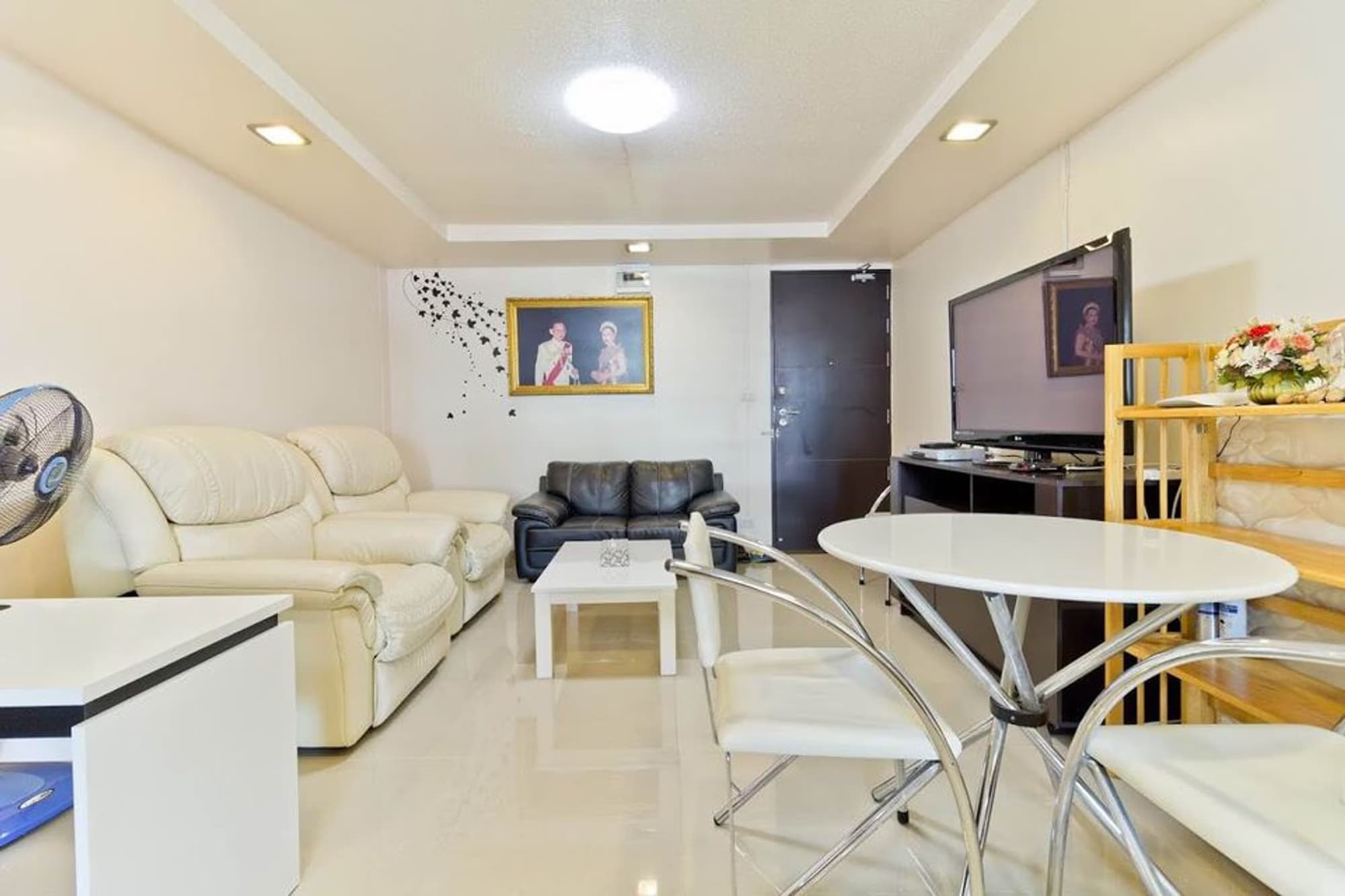  - Image 1