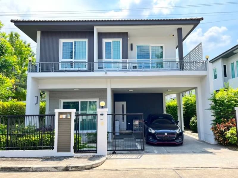 4 Bed House for Rent in San Kamphaeng