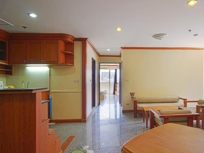 2 Bed Condo for Rent in Ratchathewi