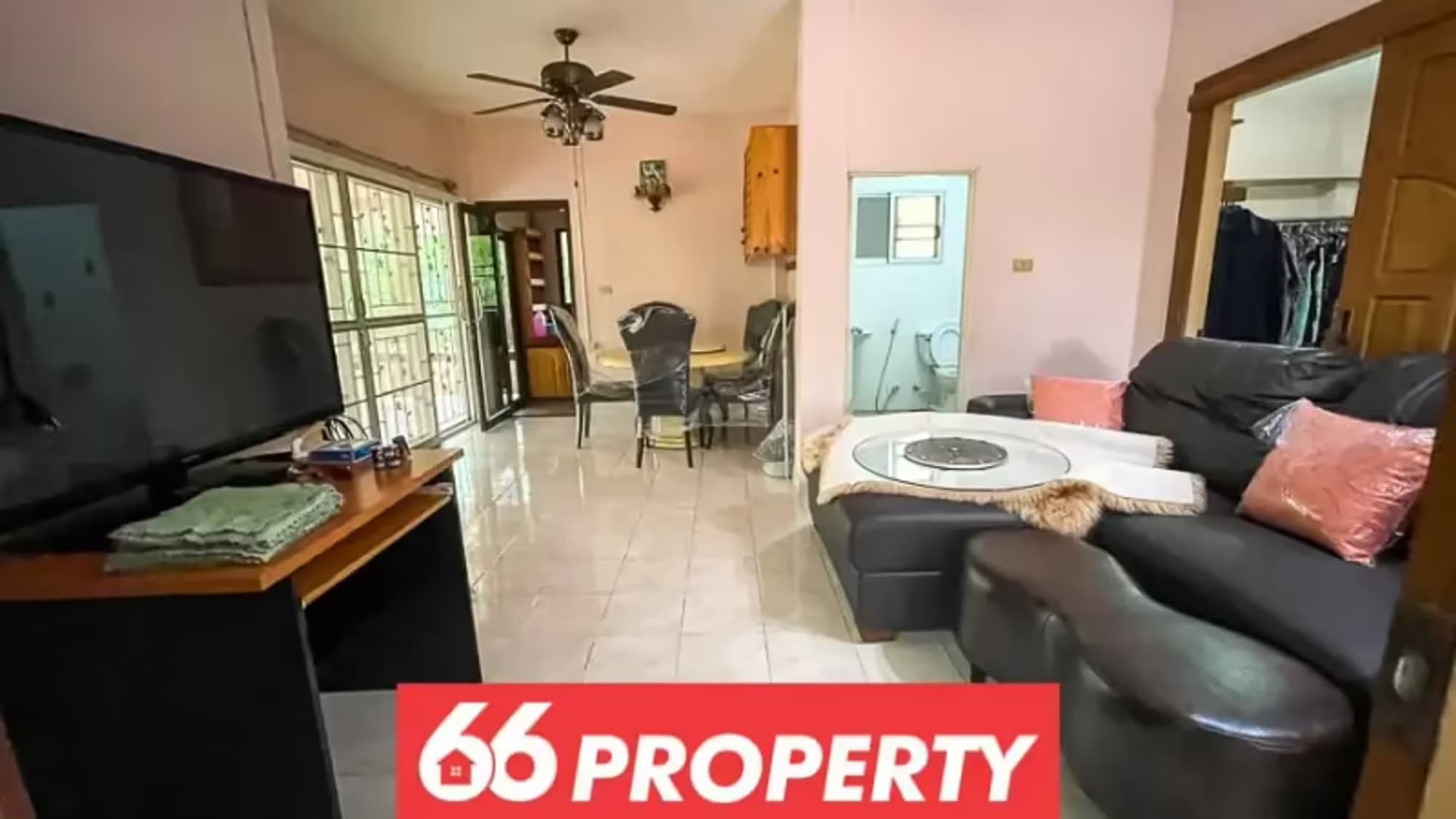 4 Bedroom House - Image 22