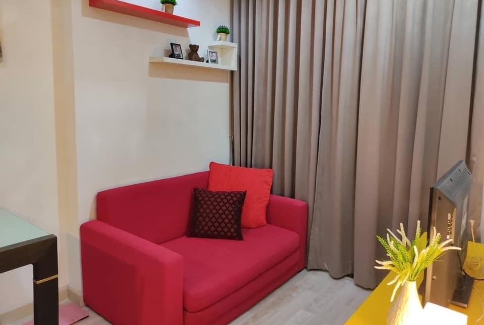 1 Bed Condo for Rent and Sale in Phra Khanong - Image 1