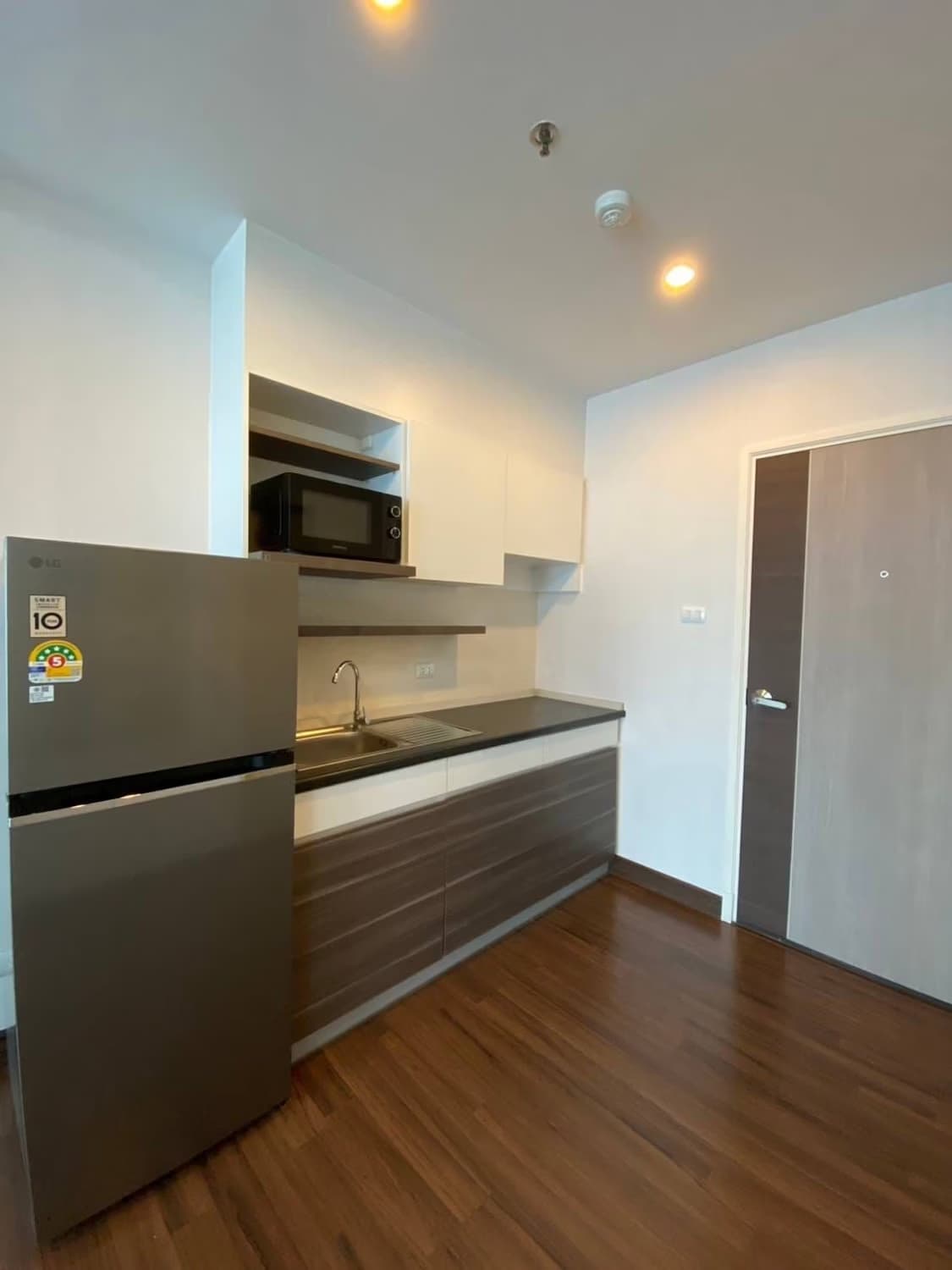1 Bed Condo for Rent in Mueang Chiang Mai - Image 10